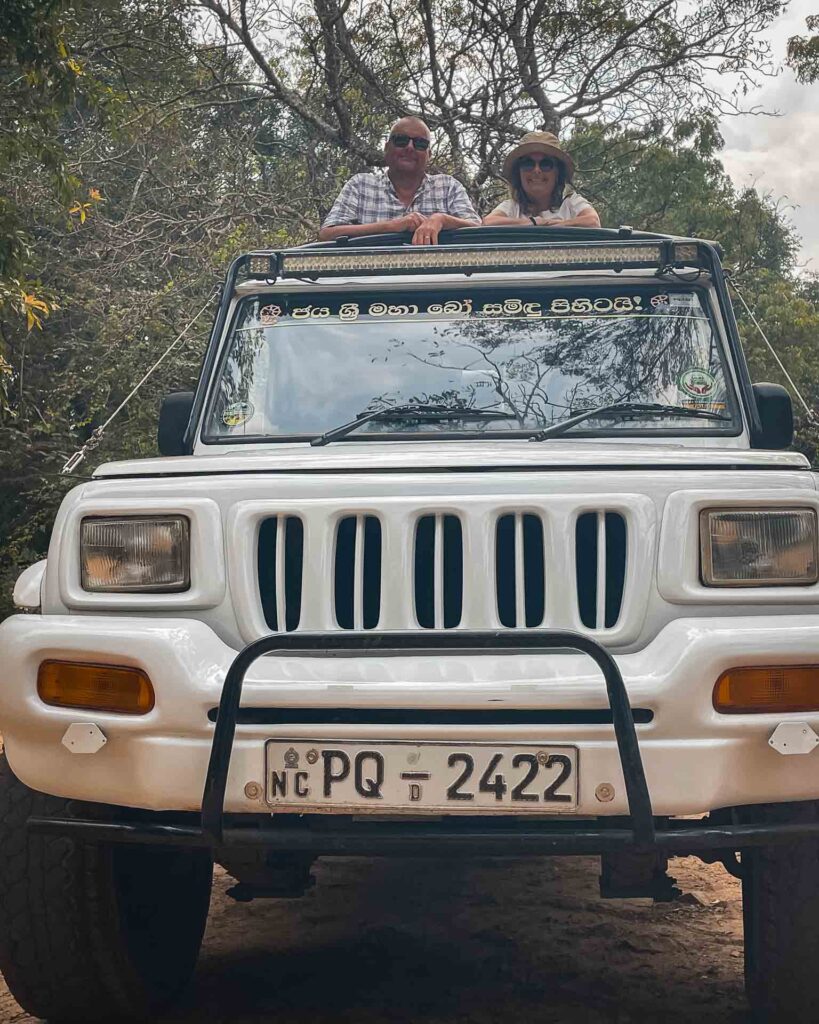 Vi på elefantsafari i Sigiriya Hurulu Eco Park.